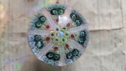 Large Vintage Strathearn Millefiori Glass Paperweight Door Handle - white / green (12}