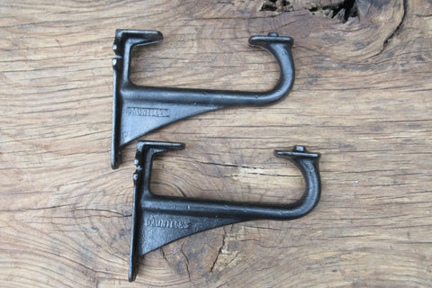 7 1/2" Dauntless Reclaimed & Restored Industrial Cast Iron Brackets - Small
