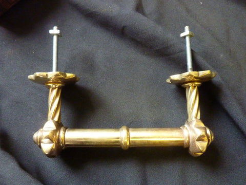 Fancy Brass Single Pull Door Handle / Towel Holder